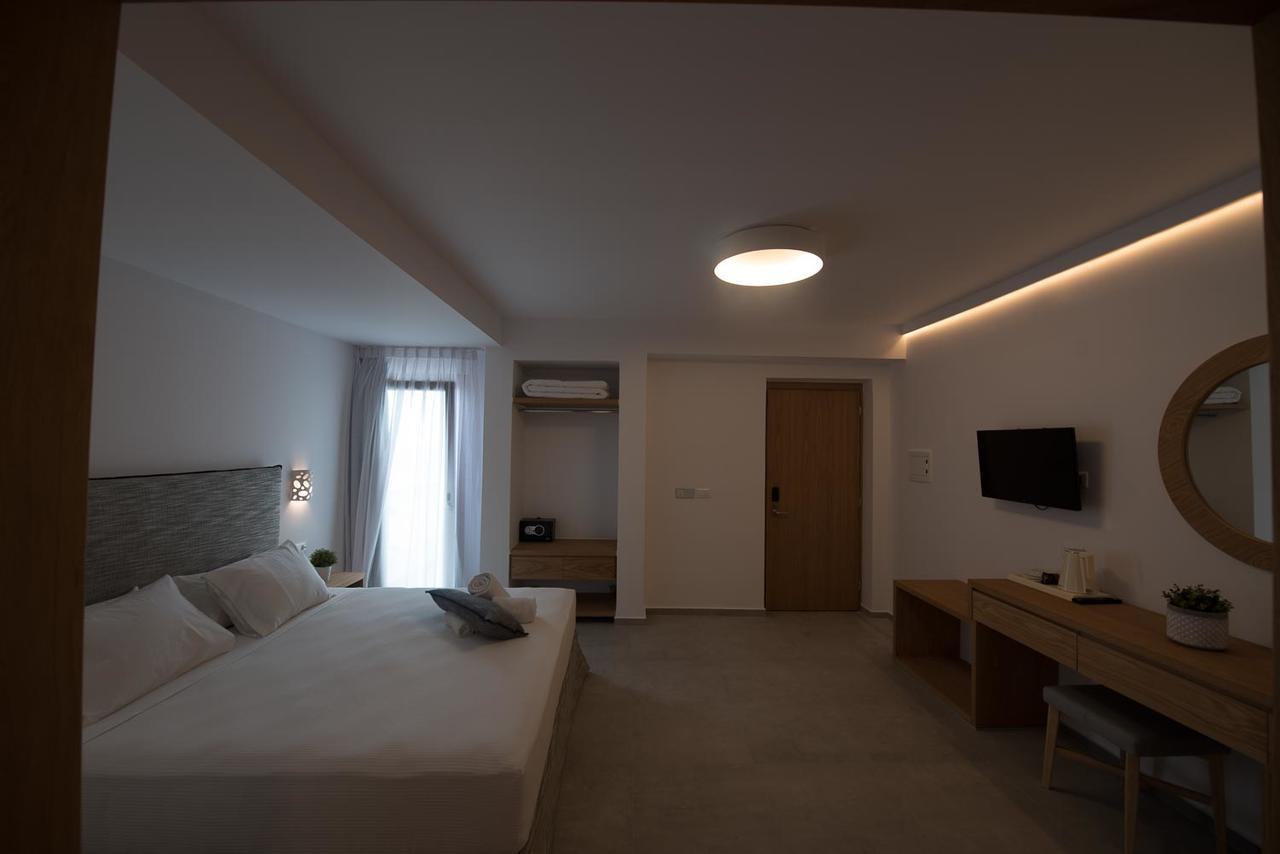 Natura Luxury Boutique Hotel Skopelos Loutraki  Dış mekan fotoğraf