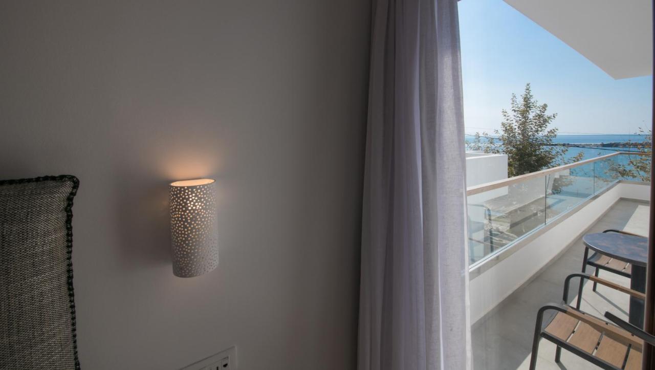 Natura Luxury Boutique Hotel Skopelos Loutraki  Dış mekan fotoğraf